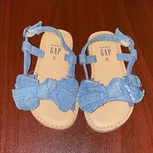 Toddler girl denim bow sandals